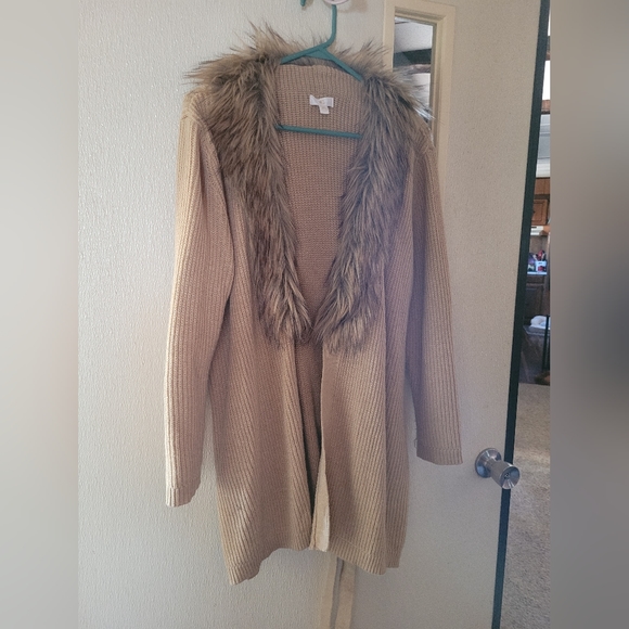 Women's Faux Fur Cardigan Fuzzy Trim Open Front Dual Pocket Sweater +Non Smoker+ - Picture 3 of 8
